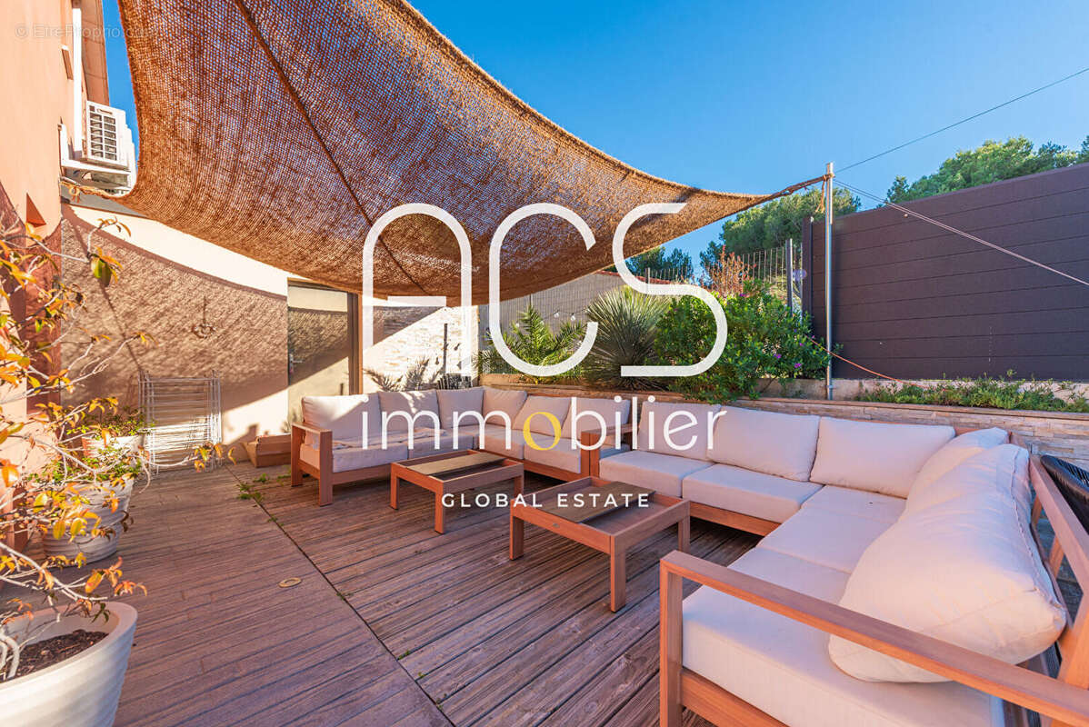 Maison à CHATEAUNEUF-LES-MARTIGUES