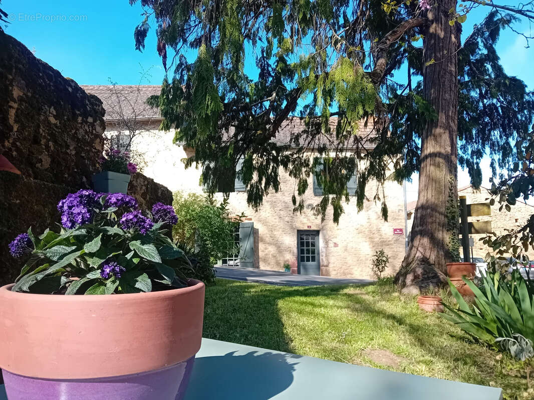 Maison à DOISSAT