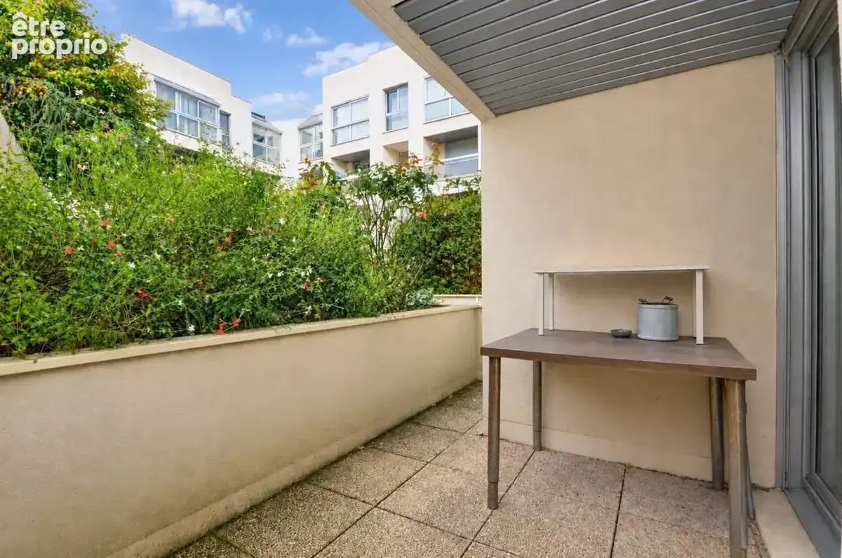 Saint germain en laye – 700 m rer a - 2/3 pieces - 1 chambre - rdj - terrasse - ascenseur - cave - double parking - photo 6