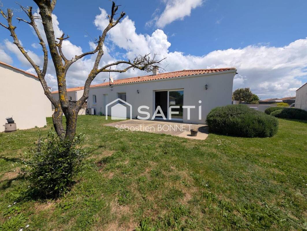 Photo 1 - Maison à ANGLES