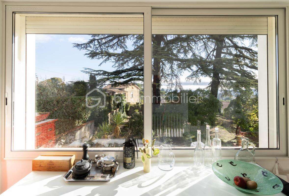Demeure de caractère avec ascenseur, dépendances et terrain piscinable - photo 27