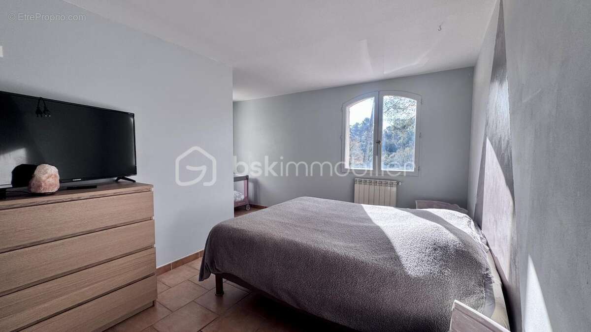 ACHAT d'une Villa 137 m² avec piscine – 4 chambres – Terrain 6 000 m² – Brignoles - photo 9