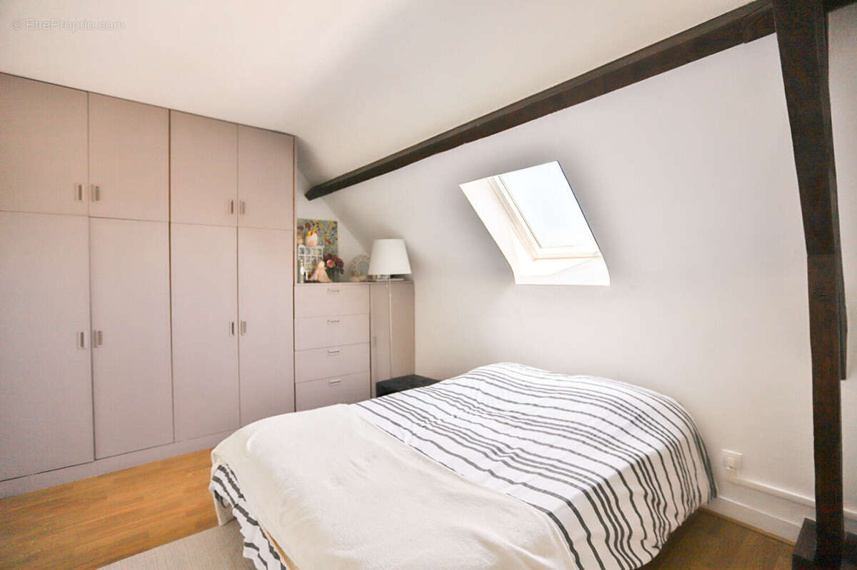 Maison à NEAUPHLE-LE-CHATEAU