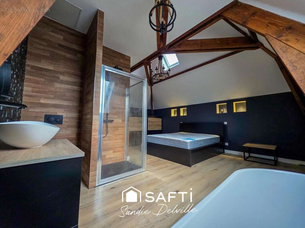 Photo 9 - Appartement à CRECY-LA-CHAPELLE