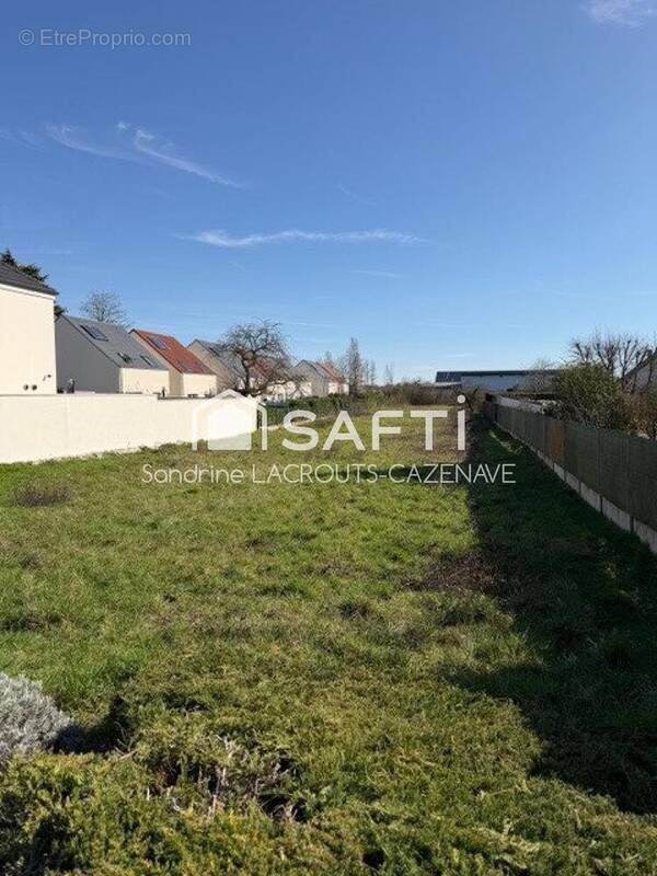 Photo 1 - Terrain à ORMES