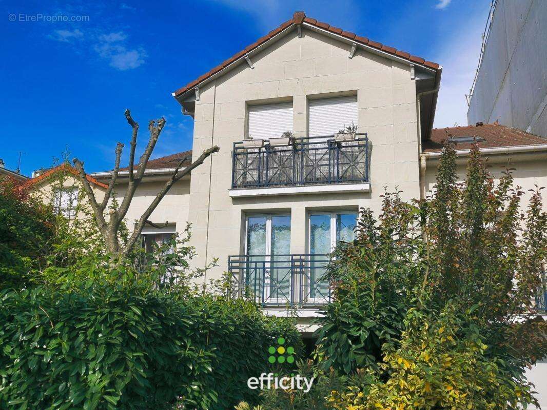 Appartement à NOGENT-SUR-MARNE