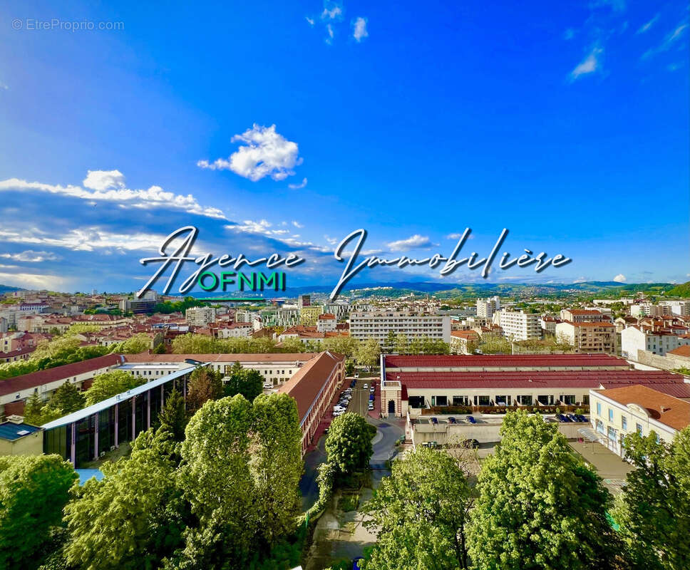 Appartement à SAINT-ETIENNE