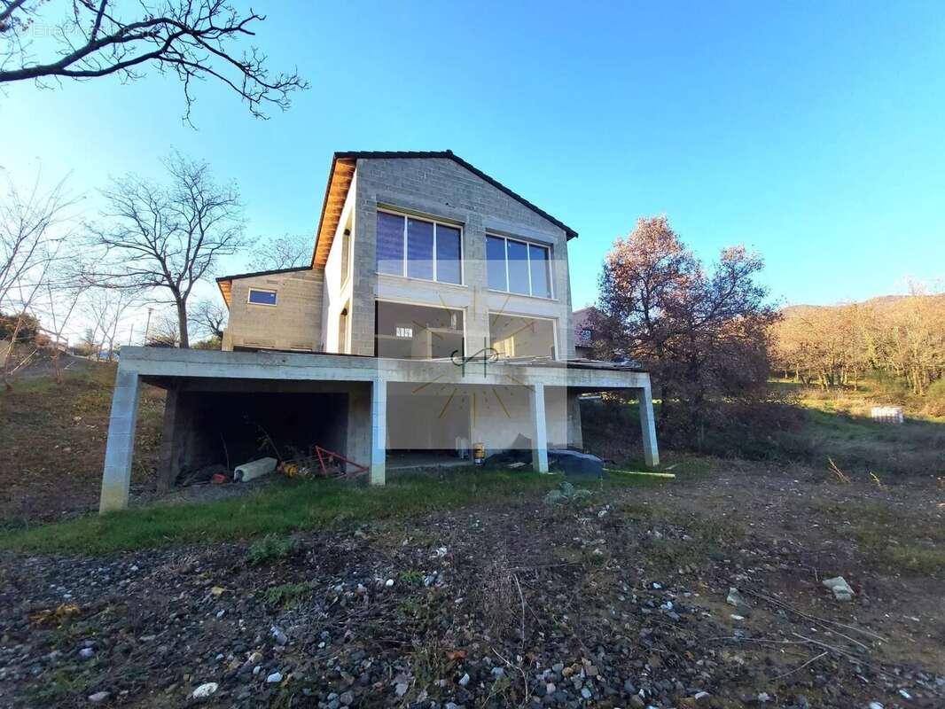 Maison à LE POUZIN