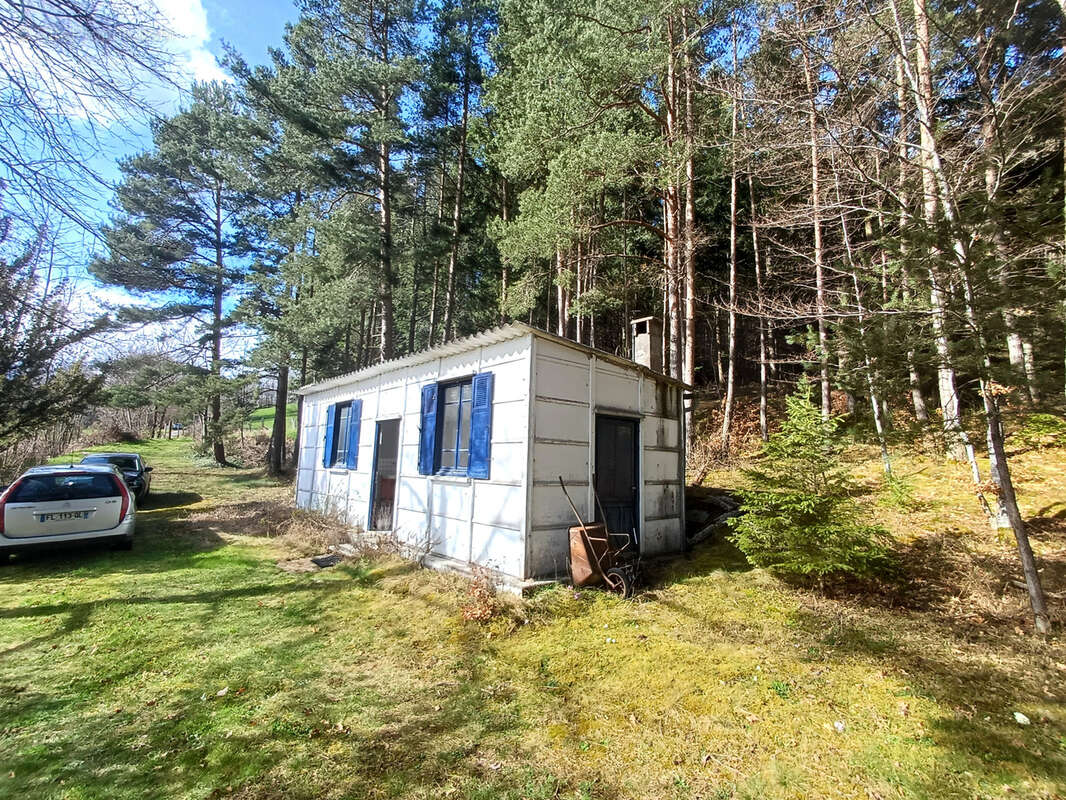 Terrain à SAINT-GEORGES-LAGRICOL