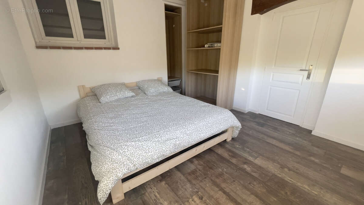 Appartement à SIX-FOURS-LES-PLAGES