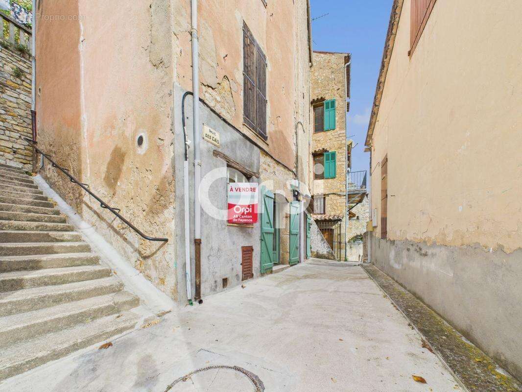 Appartement à CALLIAN