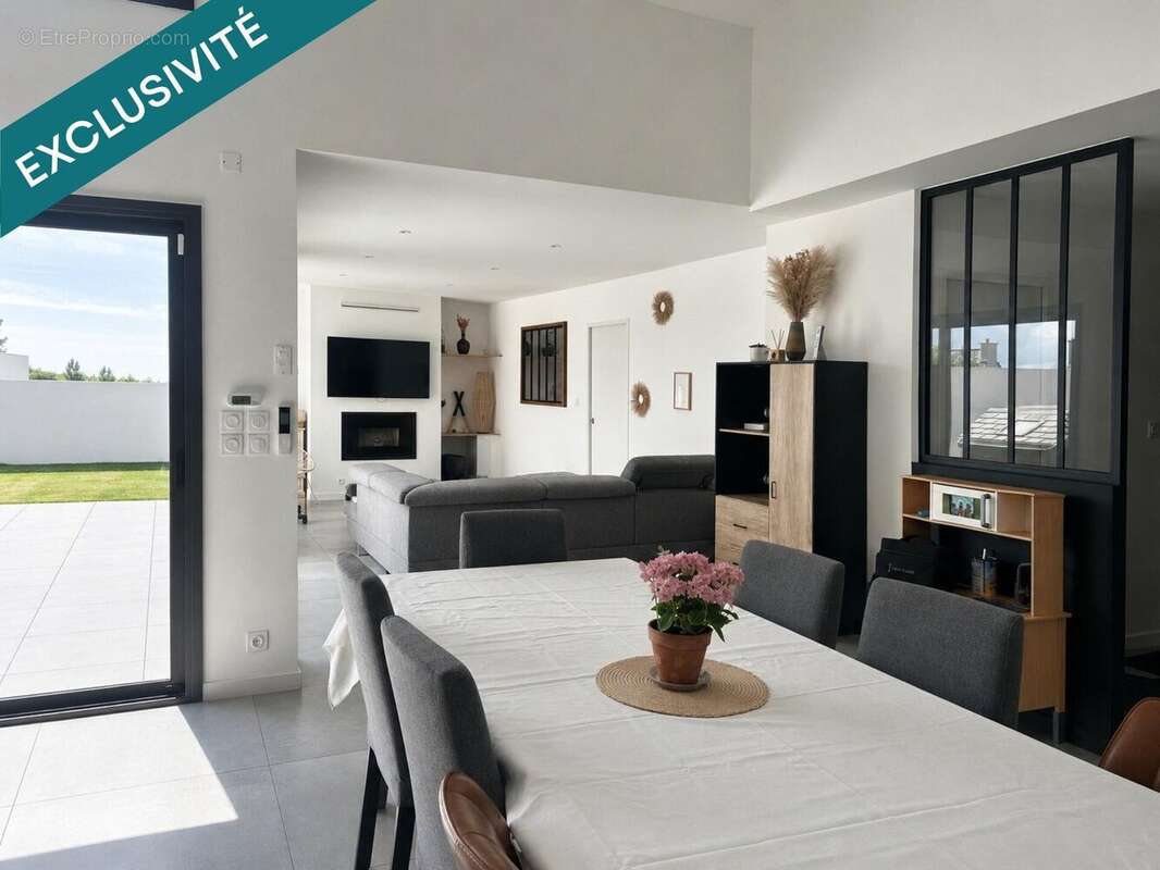 Photo 6 - Maison à LANDIVISIAU