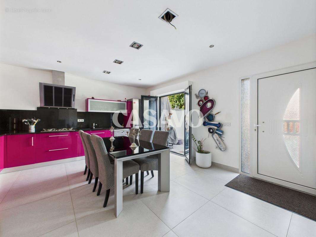 Maison à CHAMPIGNY-SUR-MARNE