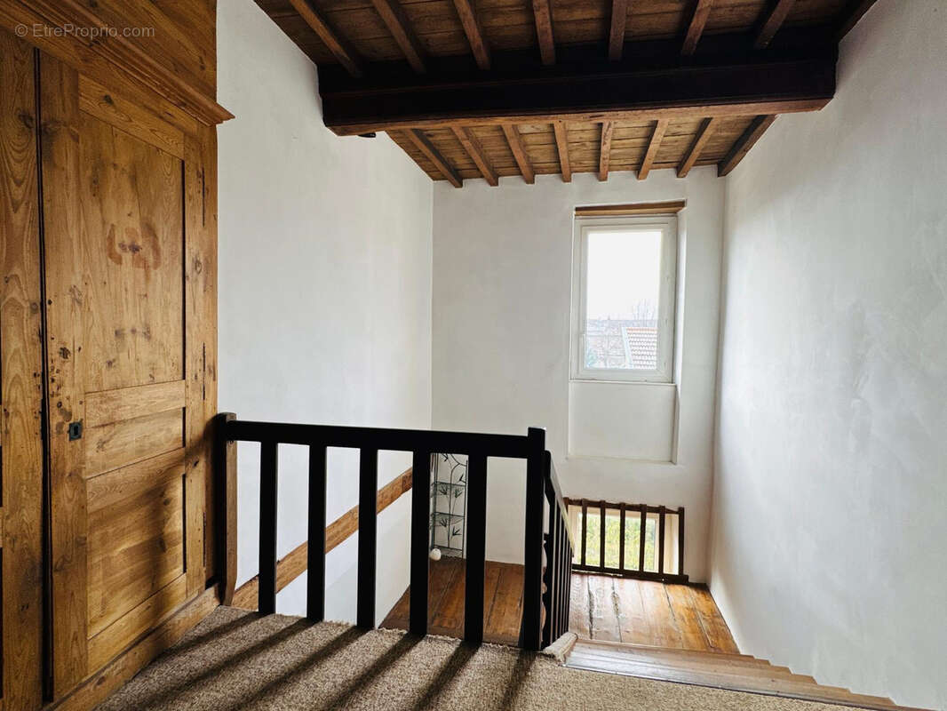 Maison à SAINT-SYMPHORIEN-DE-LAY