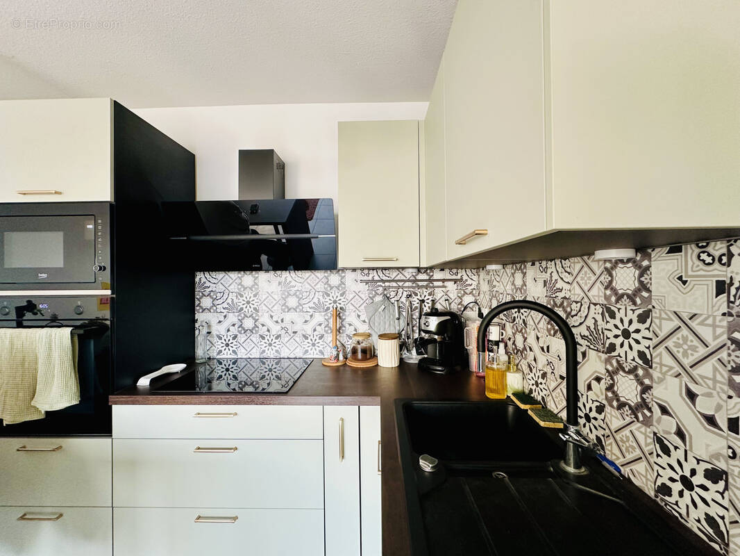 Appartement à LATTES