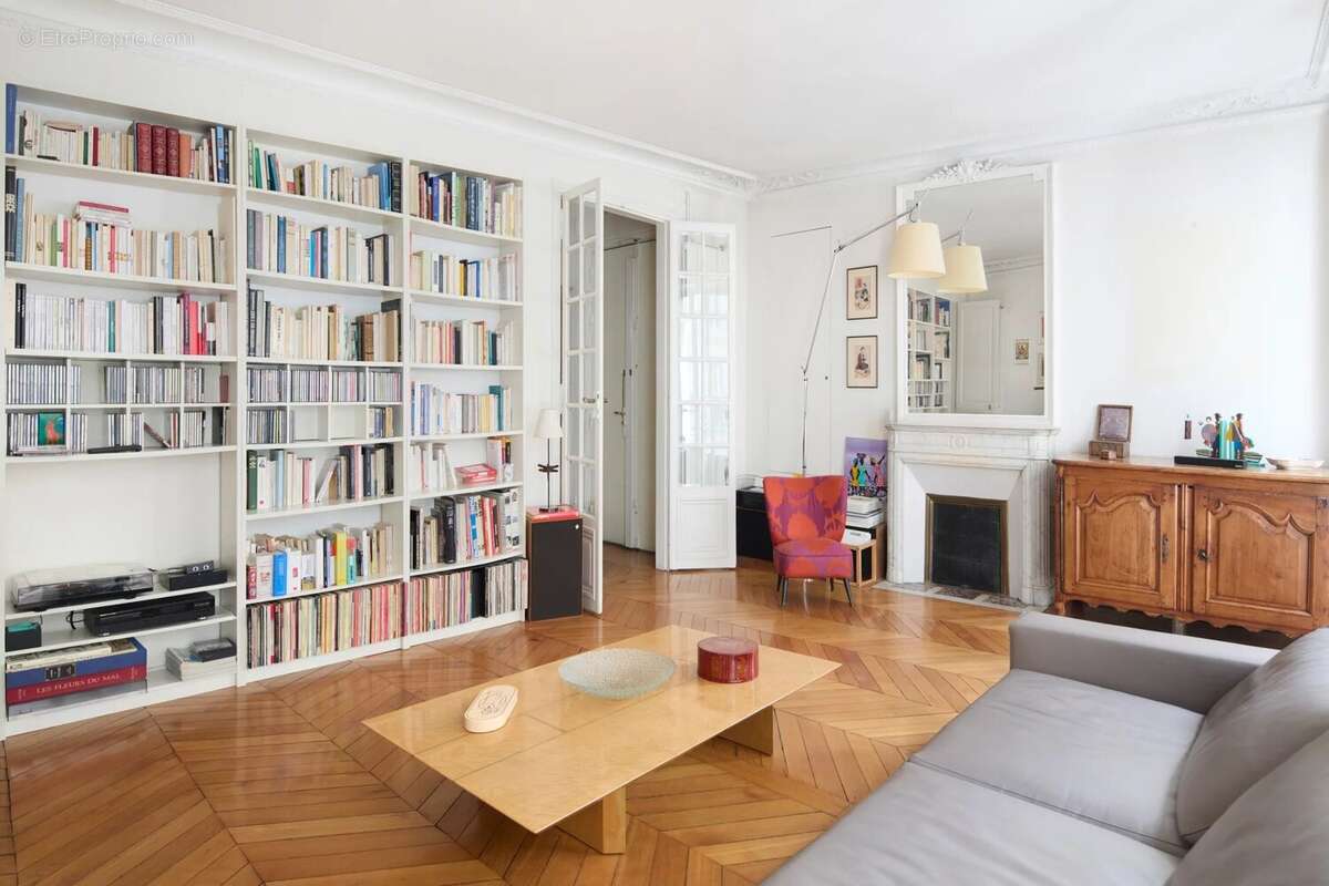 Appartement à PARIS-6E