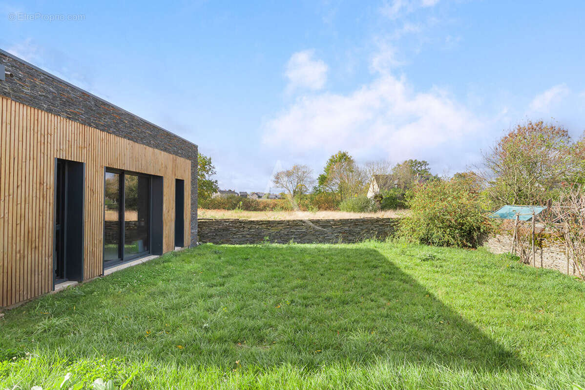 Maison à JUIGNE-SUR-LOIRE
