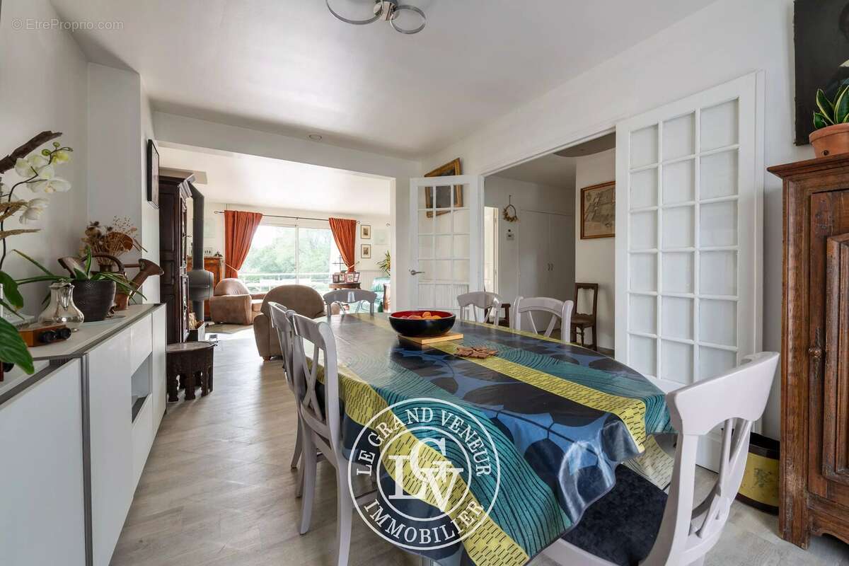 Proche fontainebleau - samois sur seine - maison familiale de 180 m² hab sur sous sol total - photo 10