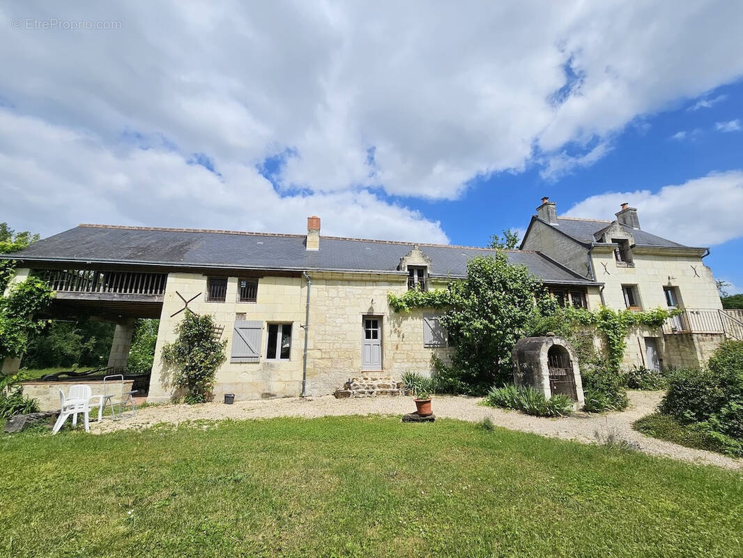 Maison à CANDES-SAINT-MARTIN