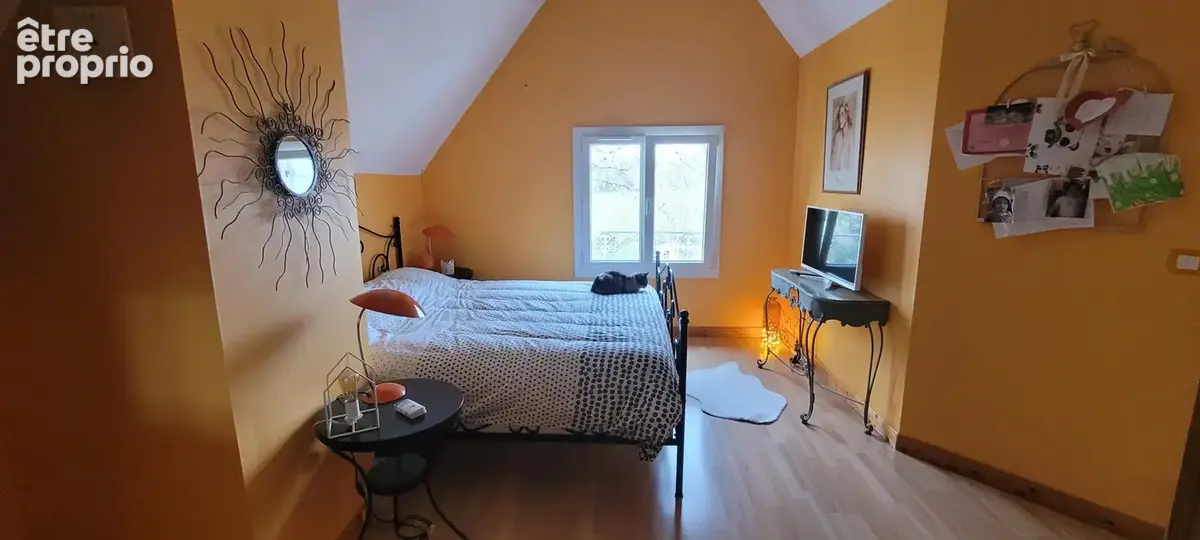 Dordogne - Maison familiale lumineuse de 130 m2 (DPE B) à Saint-Méard-de-Drône — 4 chambres, véranda et parc c - photo 8