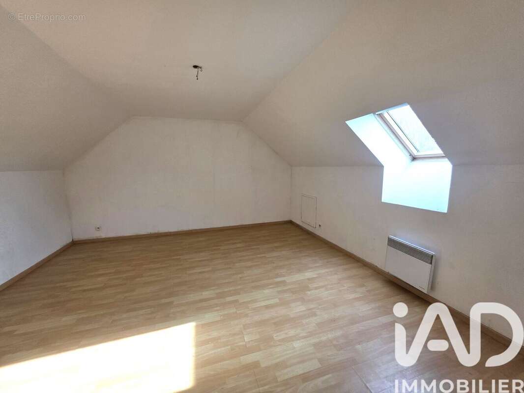Maison 101 m² à Brutelles  - photo 9