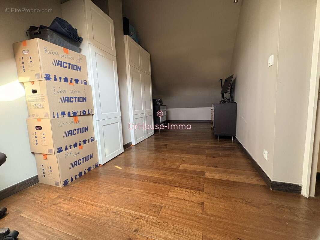 Maison à MANTES-LA-JOLIE