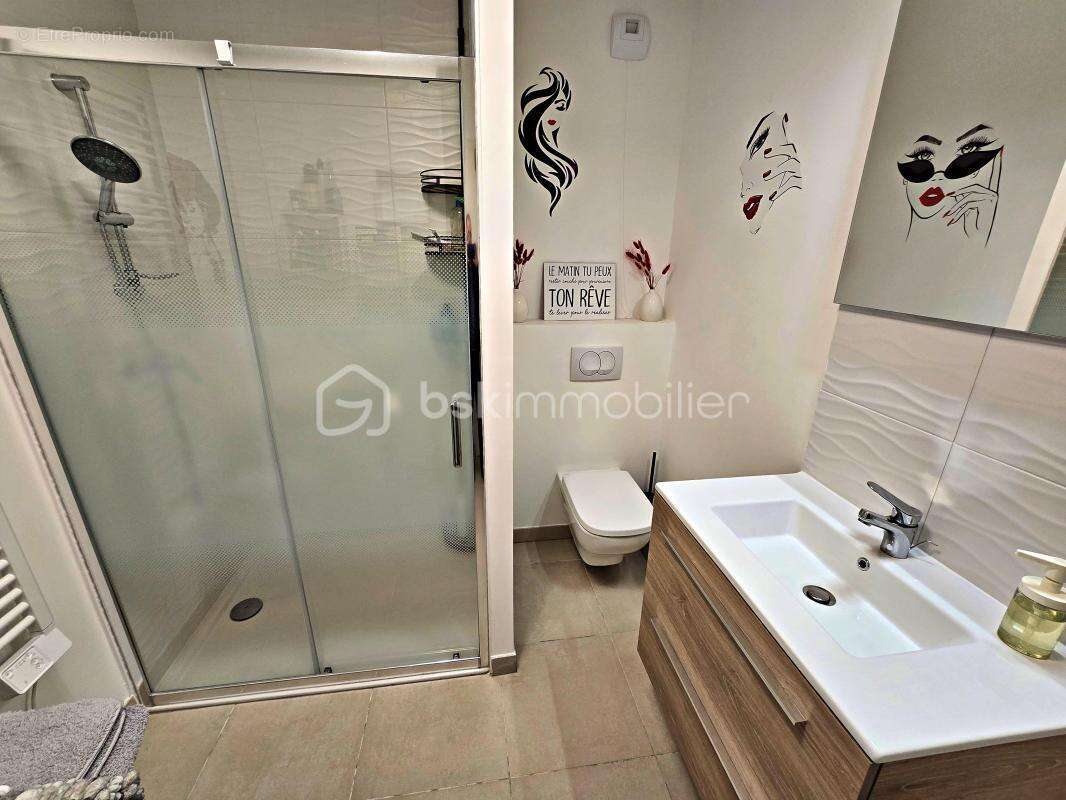 Appartement à CARRY-LE-ROUET