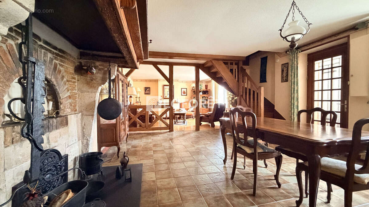 Maison La Chapelle Felcourt 6 pièces 140 m2 - photo 3
