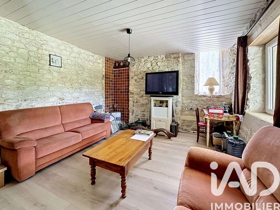 Maison 60 m² à Saint-Paul-De-Loubressac  - photo 3