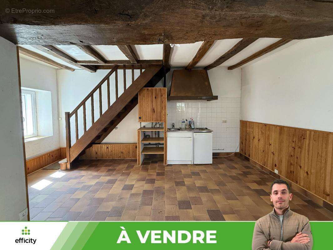 Maison à TOURNON-SAINT-MARTIN