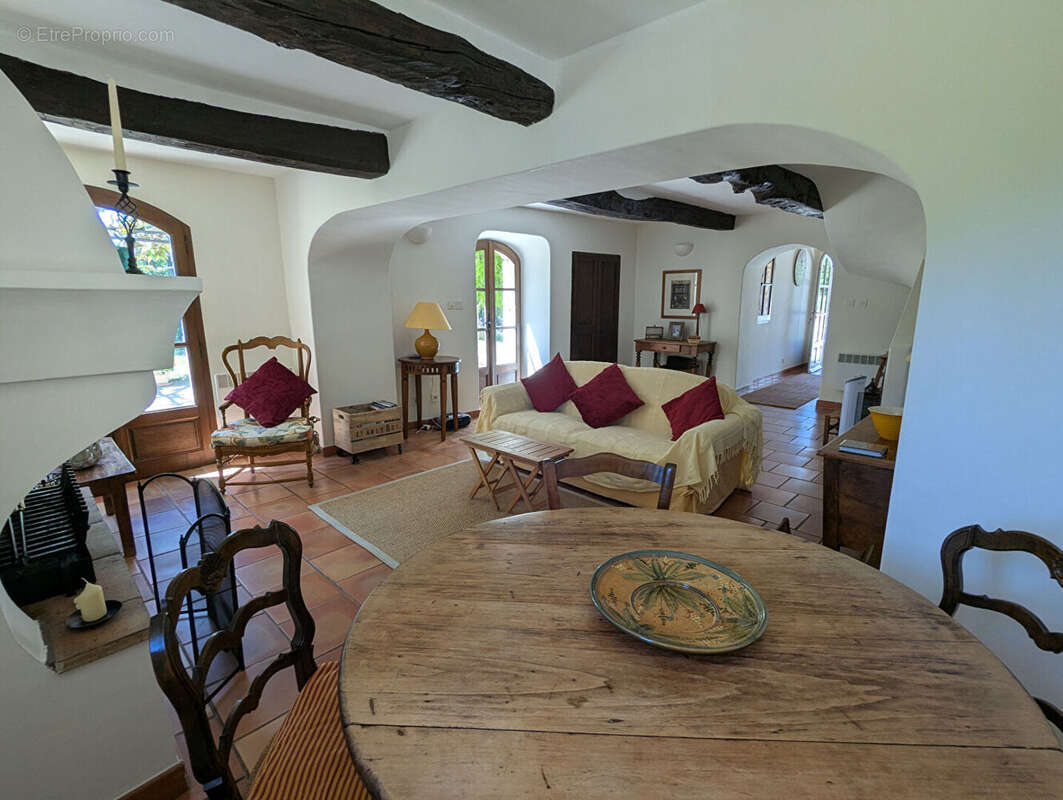 Maison à MOISSAC-BELLEVUE