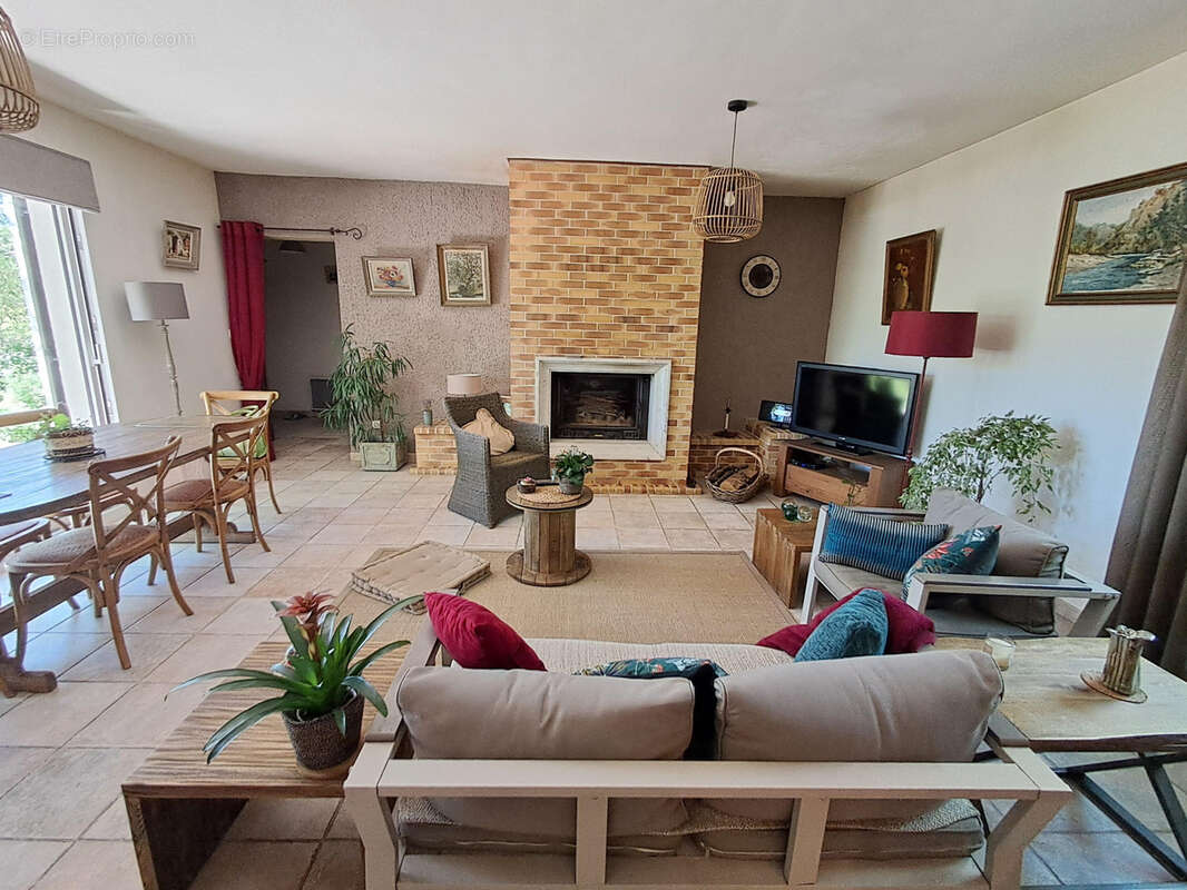 Maison à SAINT-HIPPOLYTE-DU-FORT