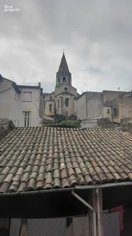 Maison 5 pièces 219 m² · à Bourg-Saint-Andéol · 219,3 m² · 210 000 €