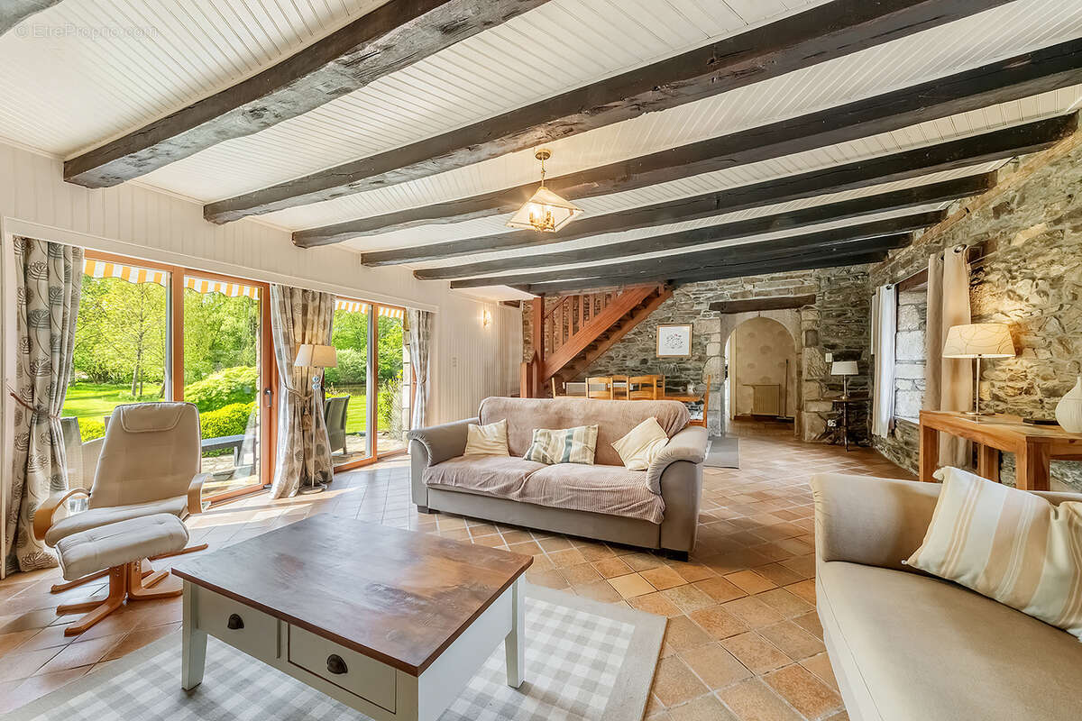 Maison à CLEGUEREC