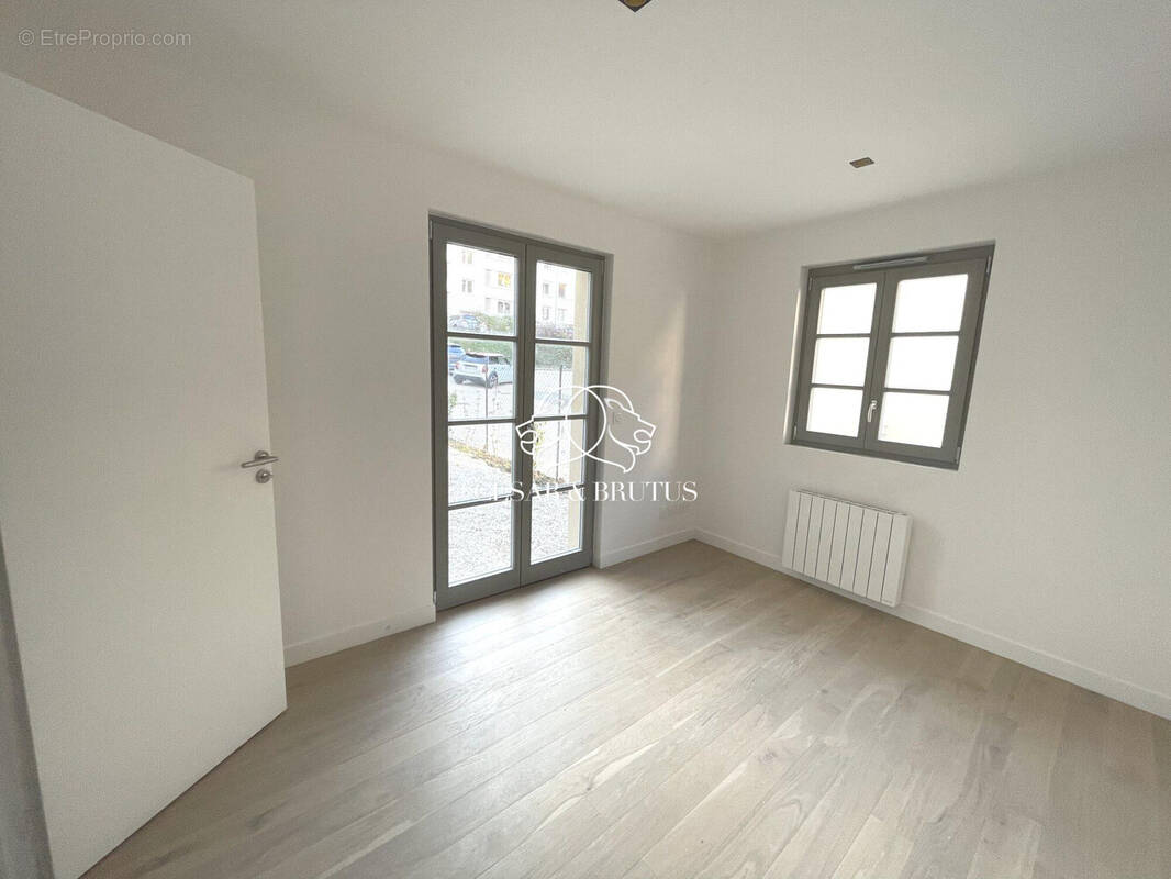 Appartement à TASSIN-LA-DEMI-LUNE