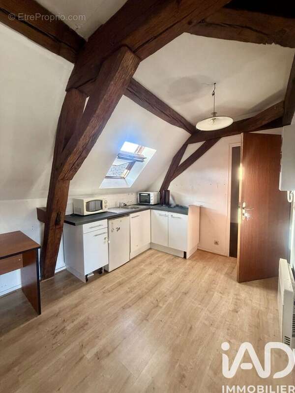 Appartement 200 m² à Sens  - photo 9