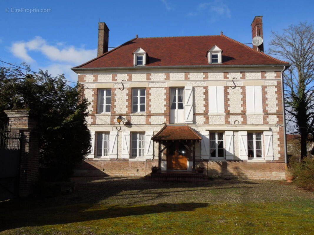 Photo 1 - Maison à AUXON