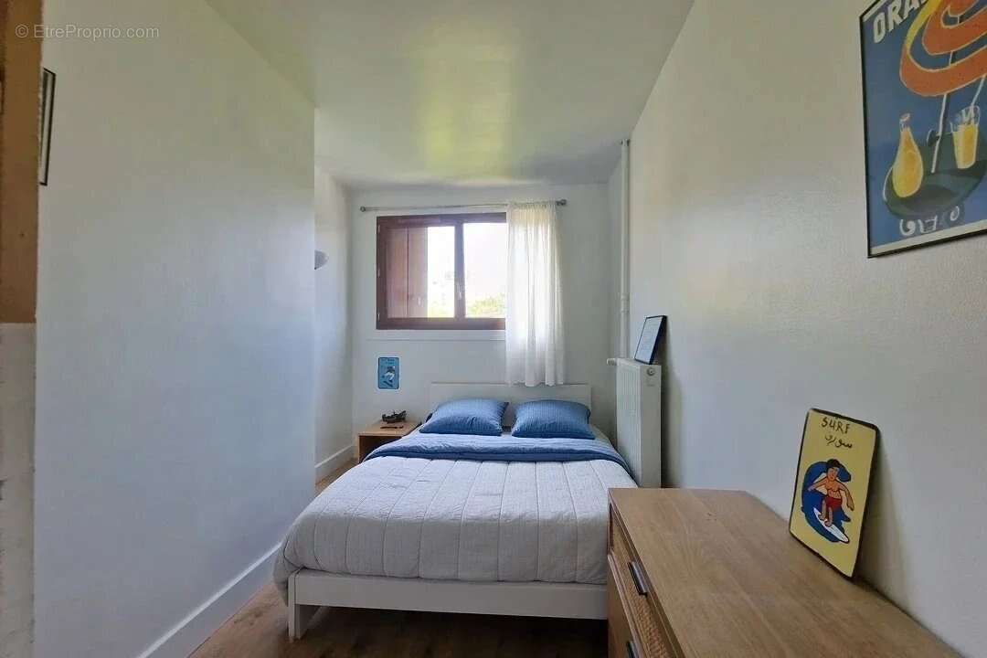 Appartement à LES LILAS