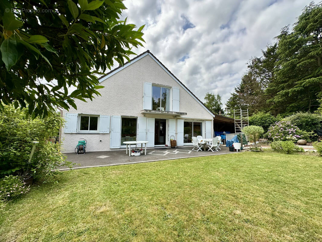 Maison à BOISSISE-LE-ROI