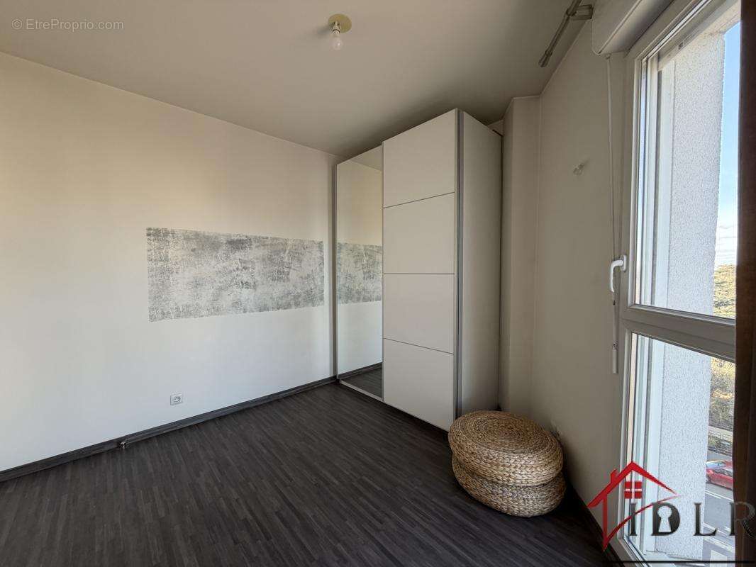 Appartement à LE BLANC-MESNIL