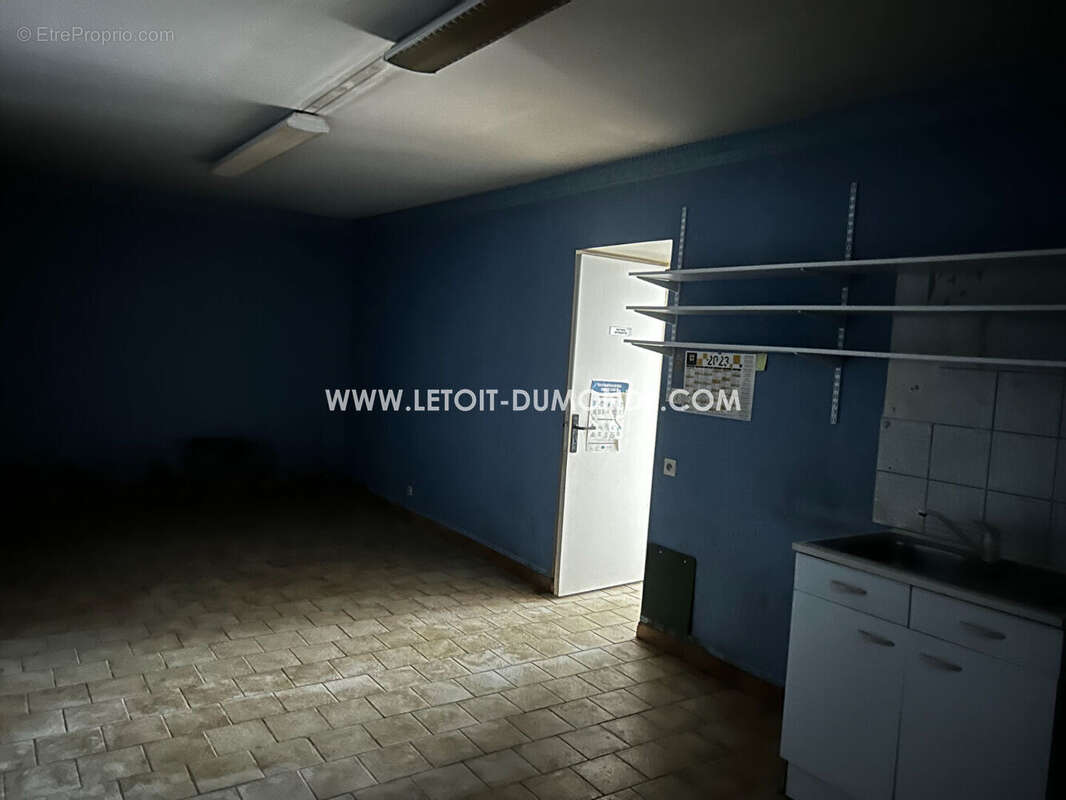 Commerce à COULOUNIEIX-CHAMIERS