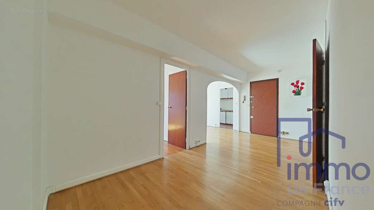 Appartement à SAINT-ETIENNE