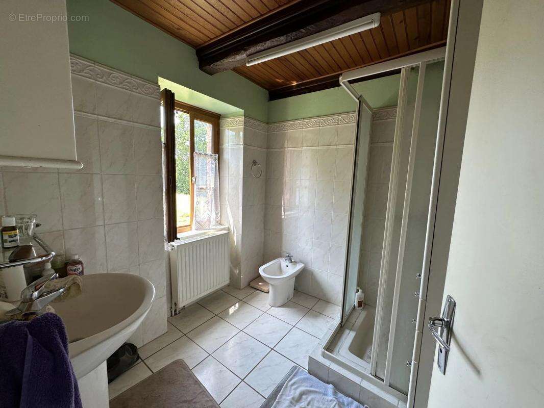 Maison à SAINT-CHRISTOPHE-VALLON