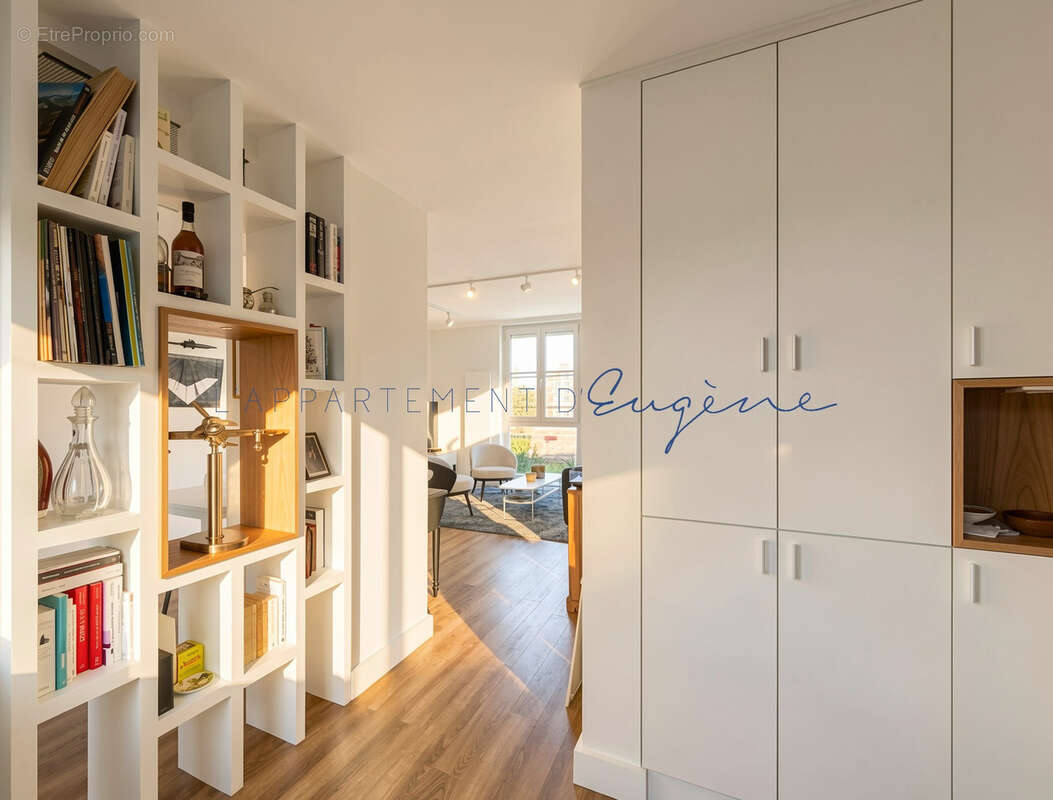 Appartement à PARIS-17E