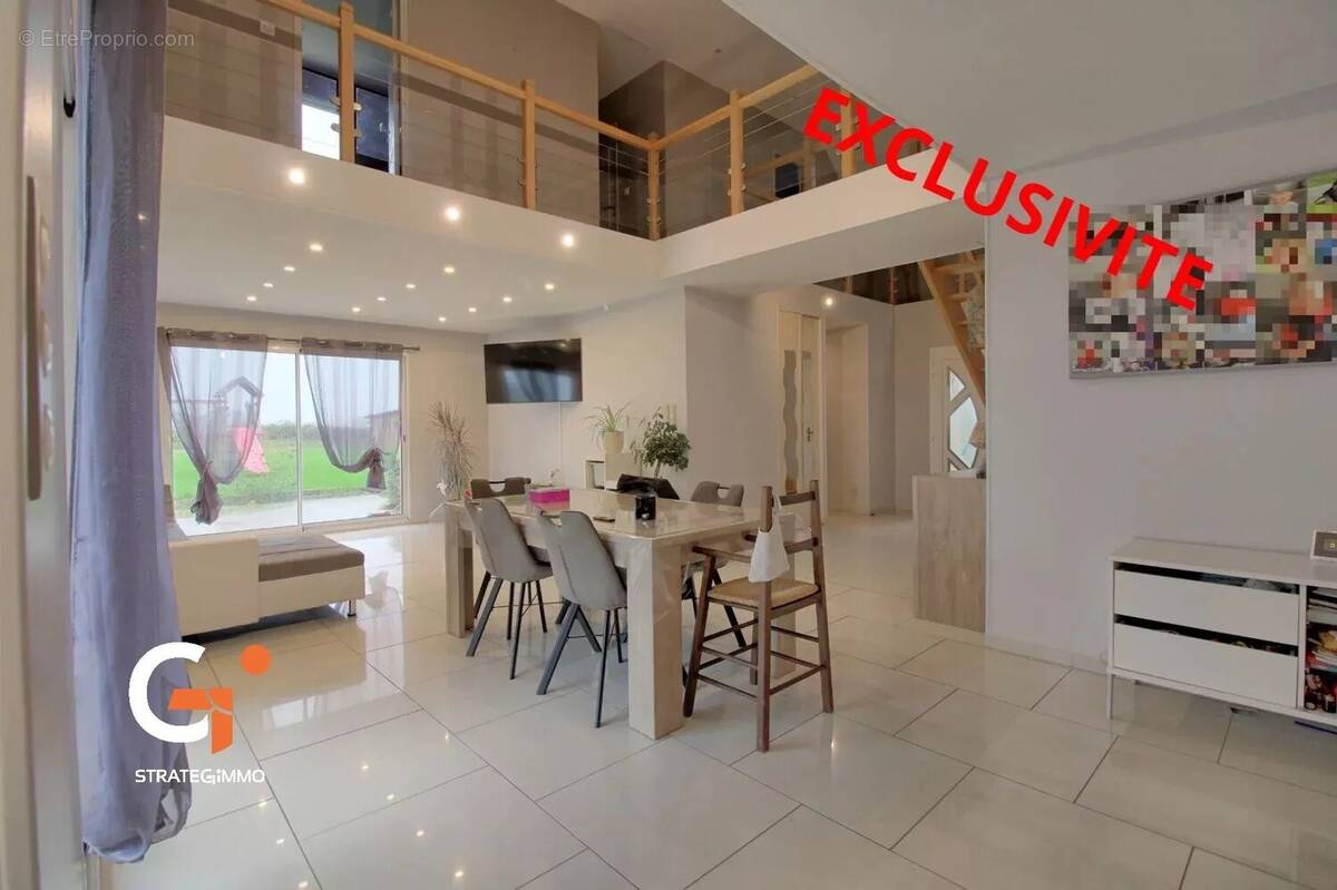 Maison à LONGUEVILLE-SUR-SCIE