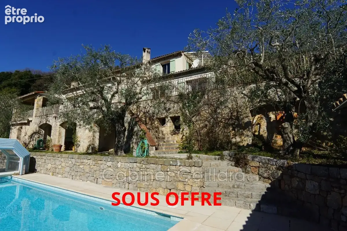 Photo Maison à Speracedes au prix de 799 000€