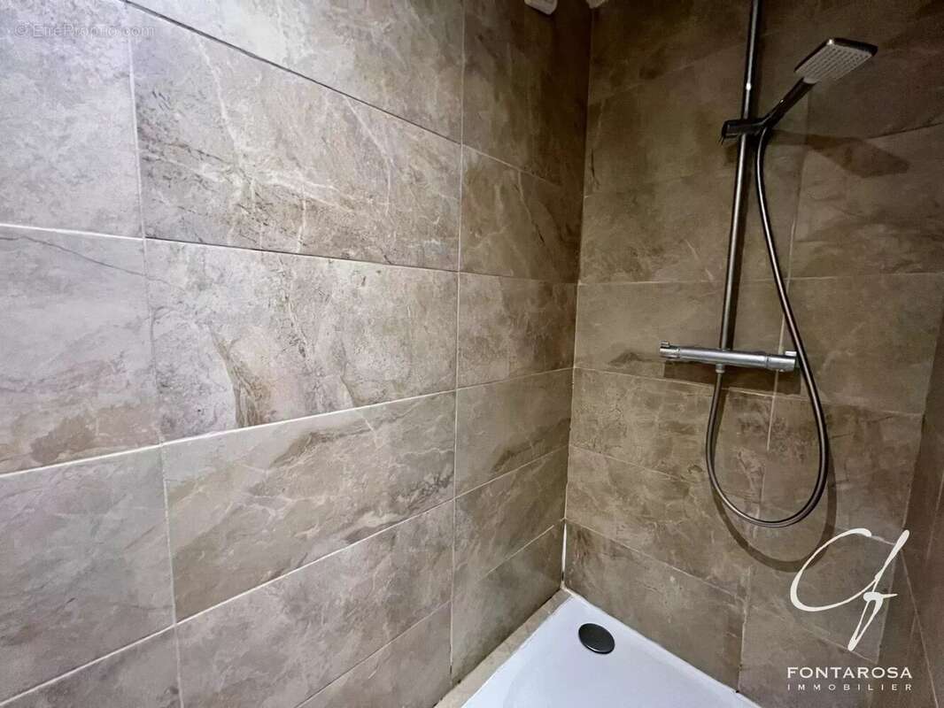 Appartement 3 pièces - FREJUS parking - photo 9