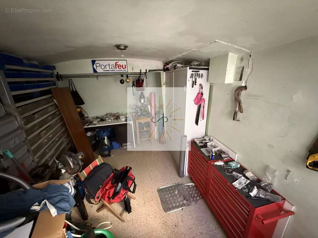 Maison à MONTELIMAR