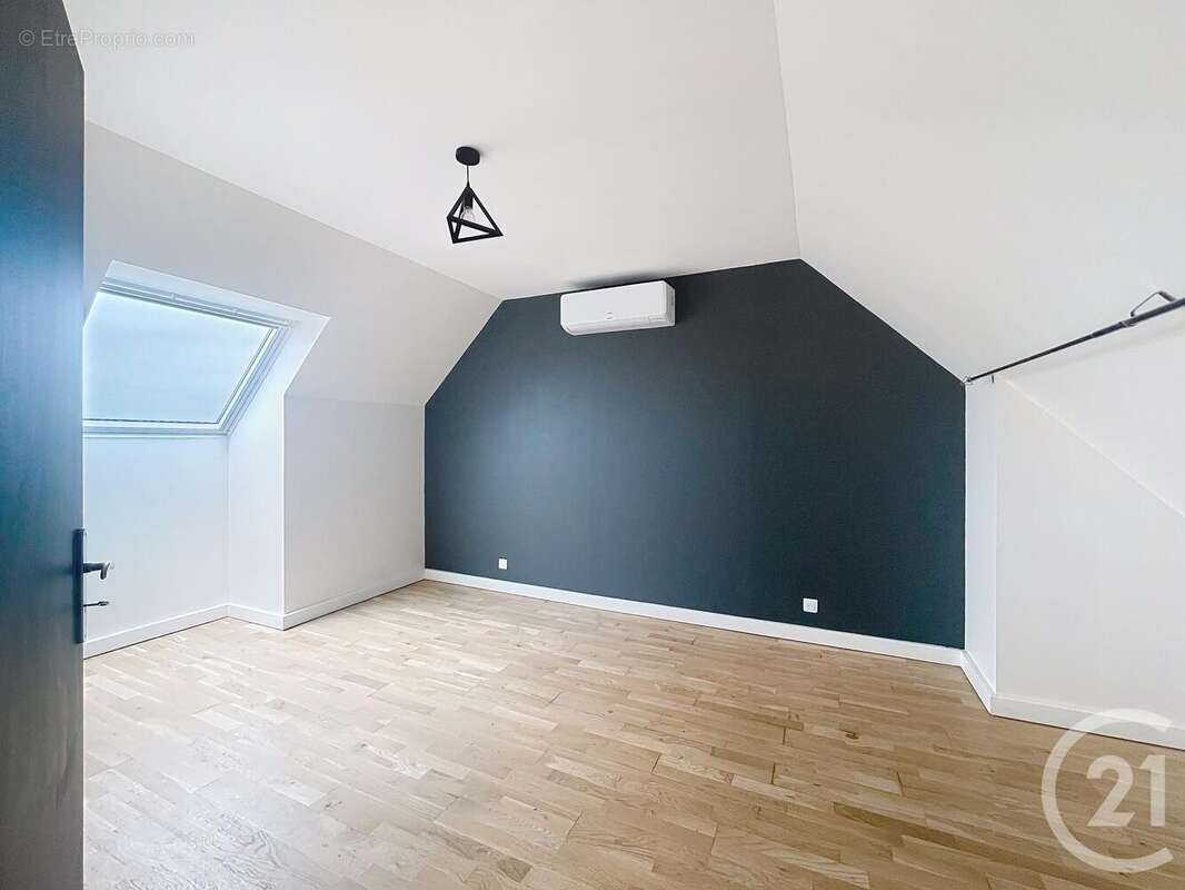 Maison à NOISY-RUDIGNON