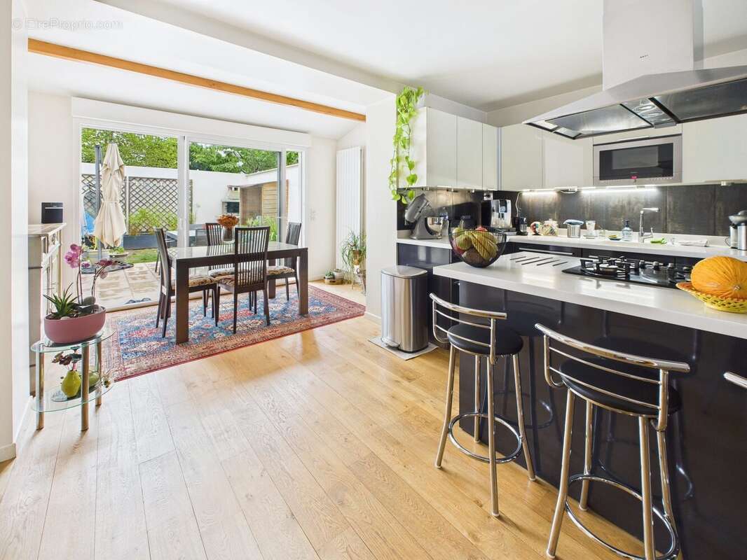 Maison à RUEIL-MALMAISON